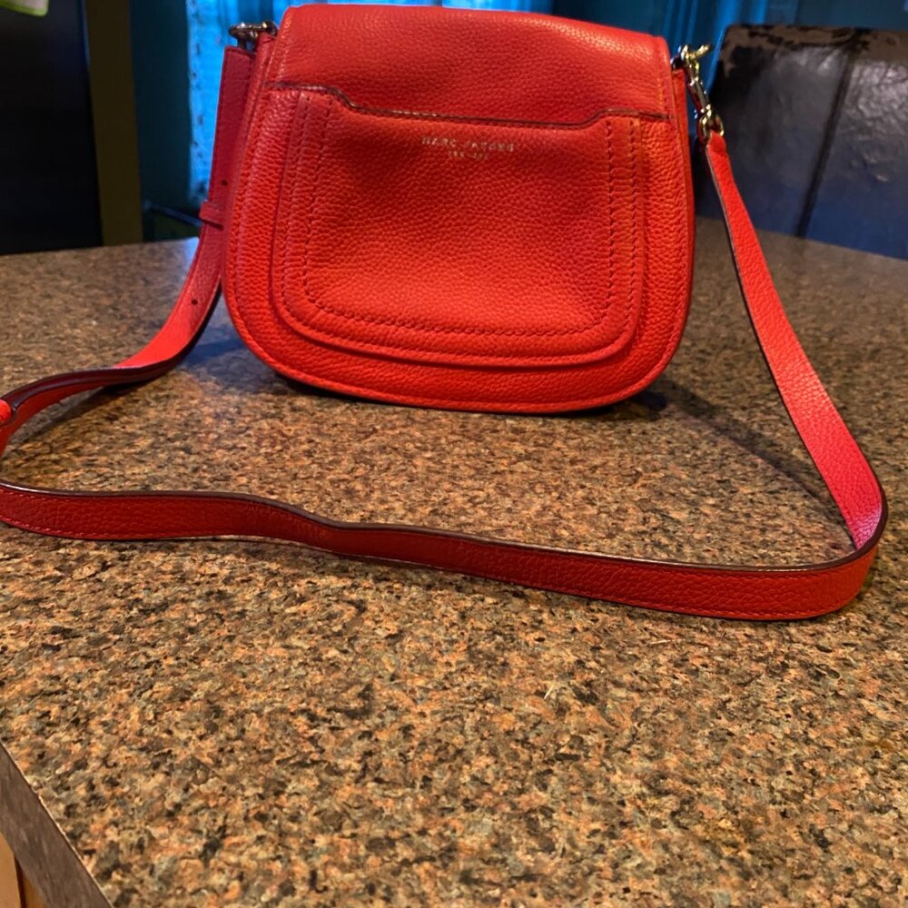 Marc Jacobs Poppy Red Crossbody - Picture 2 of 9